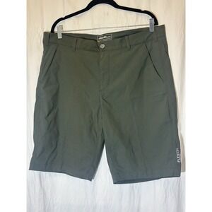 EDDIE BAUER GREEN KHAKI TRAVEX FLEXION AMPHIB NYLON SPANDEX‎ SHORTS SIZE 38 P22